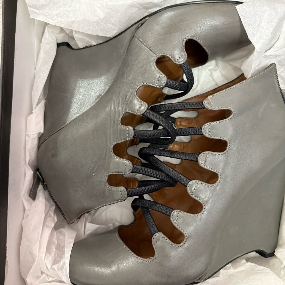 MRKT Black Jacey Strappy Wedge Shoes